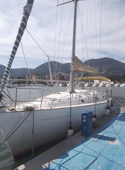 Charter a 12.71m 4 Cabin Sailing Yacht in Le Grazie