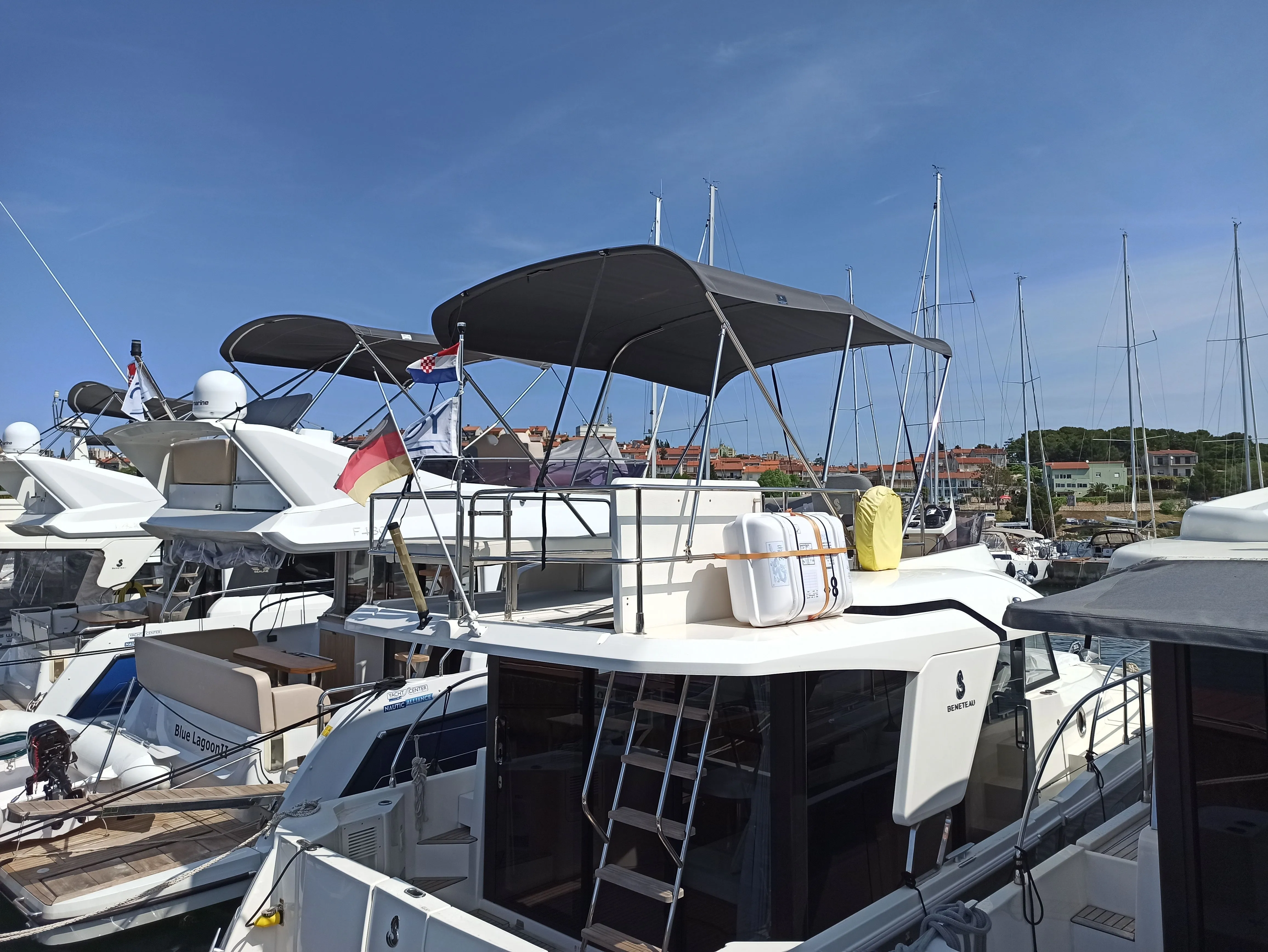 AnnaRosa Charter Boat