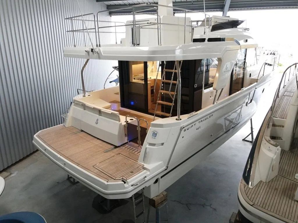 Kyoto III Charter Boat