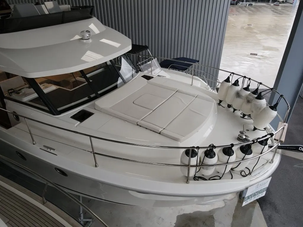 13.43m Ajaccio Beneteau Swift Trawler 41 Fly Hire