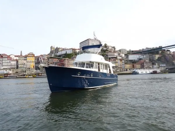 Rent a 12m Beneteau Swift Trawler 42 Motor Yacht in Porto