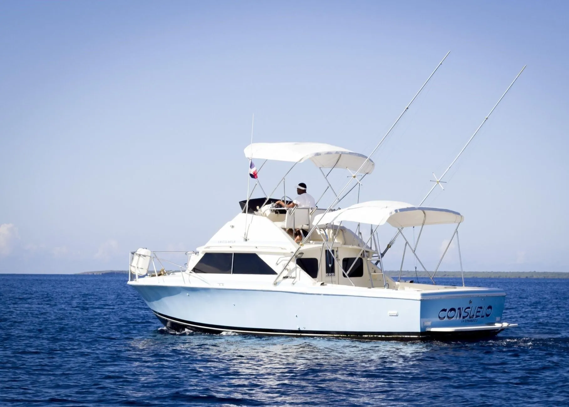 8.53m La Romana Motor Yacht Bertram 28 Flybridge Hire