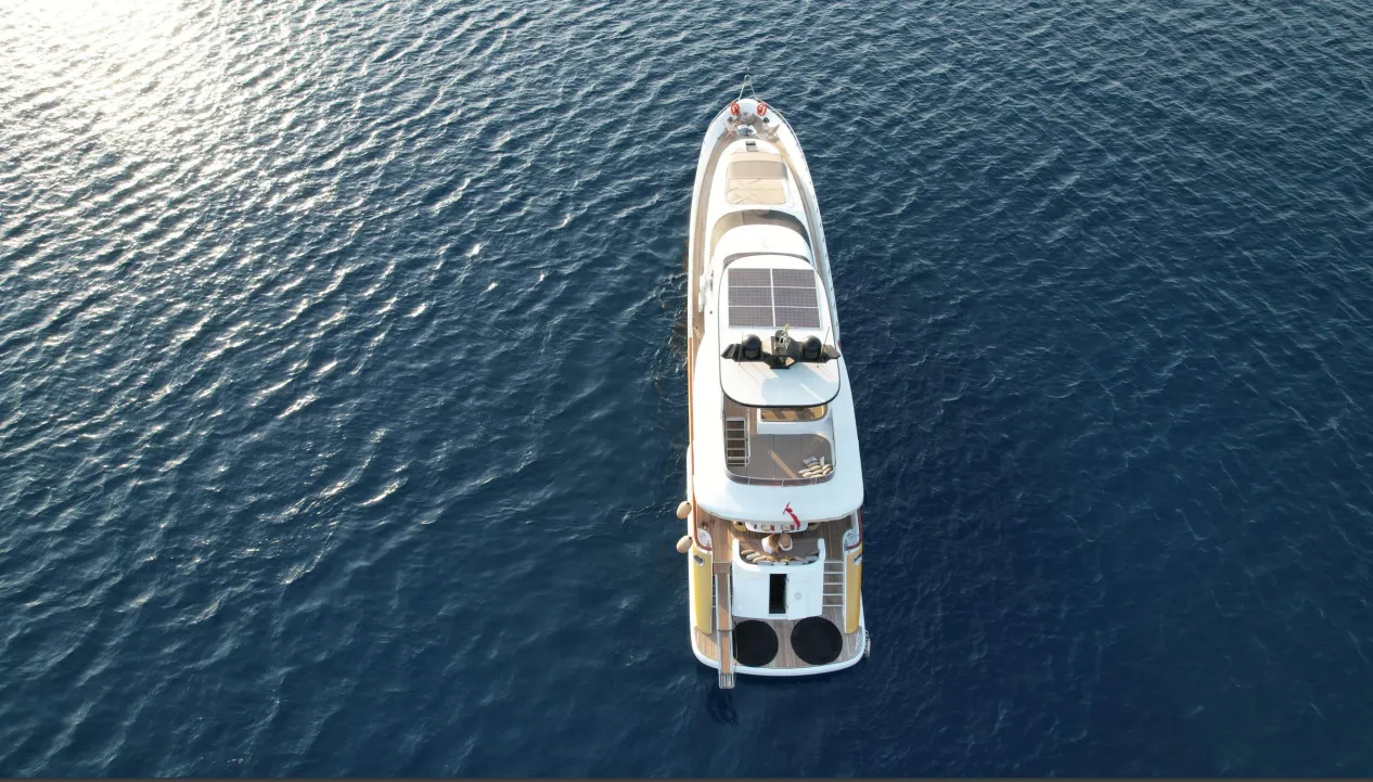 Vedo B Charterboot - 4