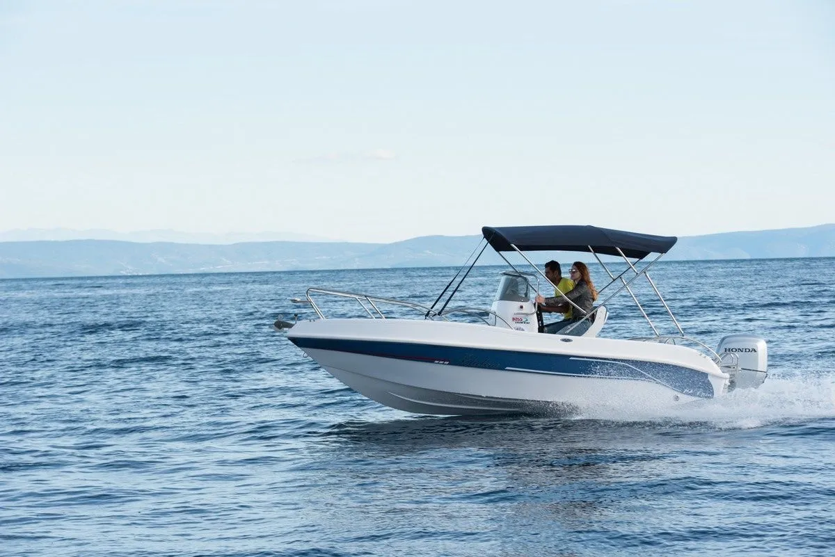 No Name Charter Boat
