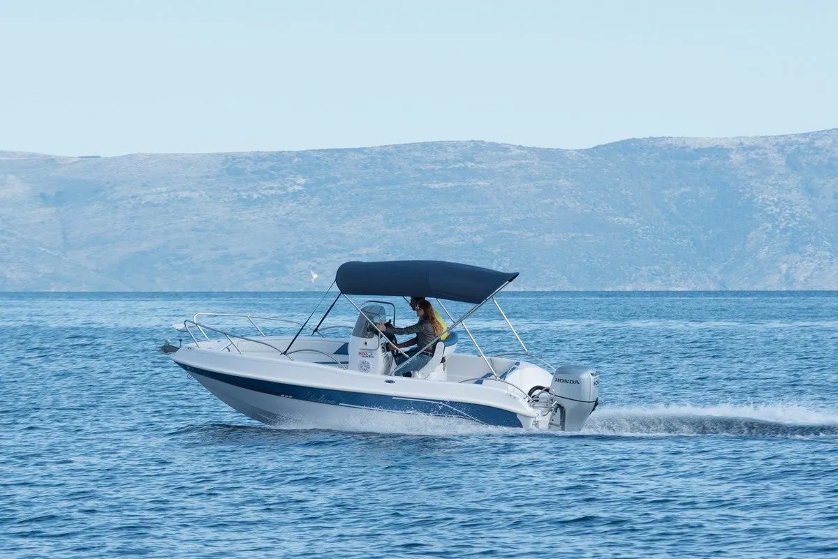 5.5m Lumbarda Boat Hire