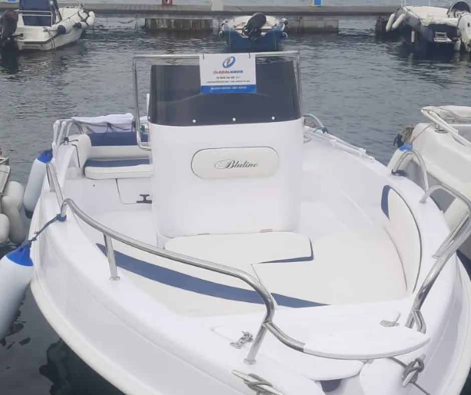 Rent a 5.5m Bluline 19 in La Spezia