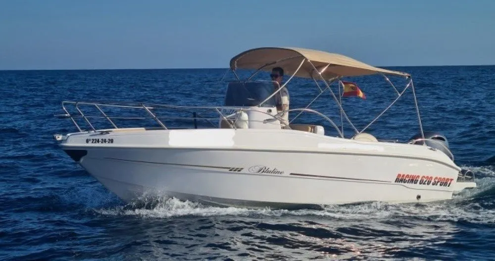 Rent a 6.3m Bluline 620 in Santa Pola