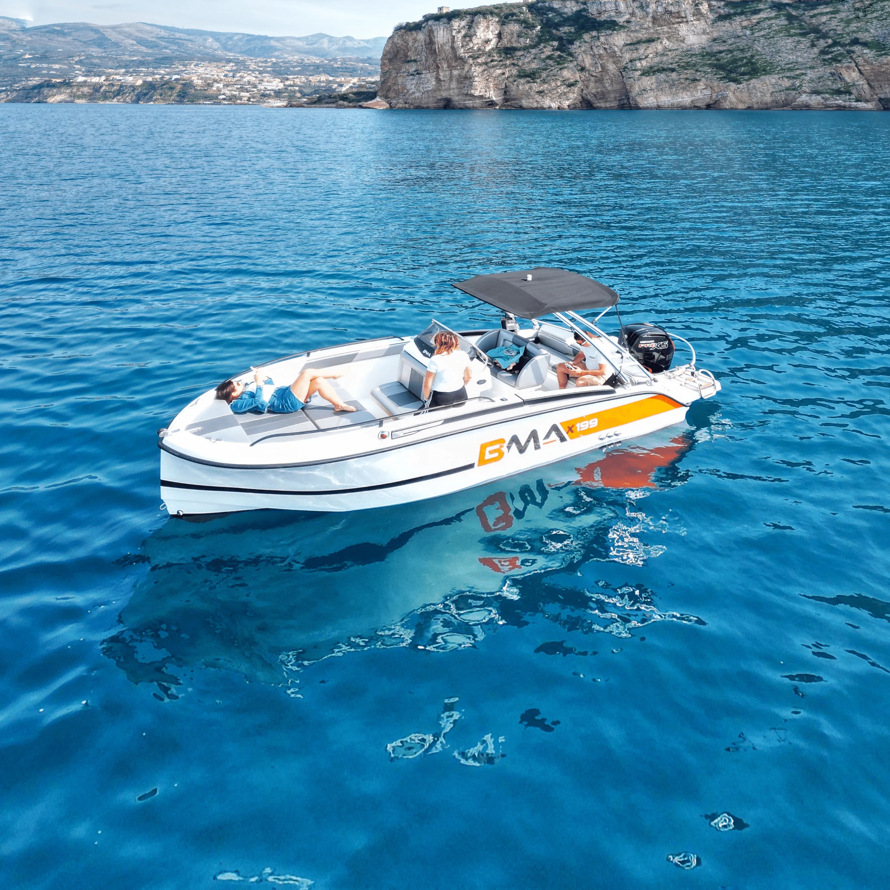 Charter a 6m Motor Boat BMA 199X in Sorrento