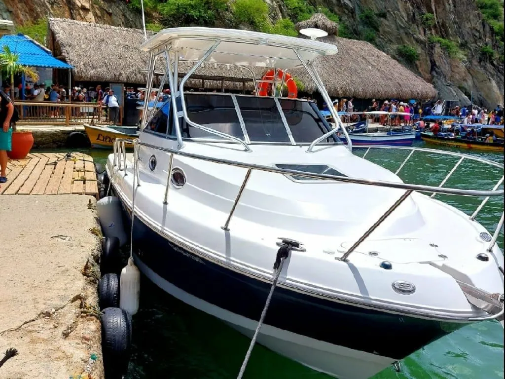 Tekne - Santa Marta 9.6m Kiralık Motoryat