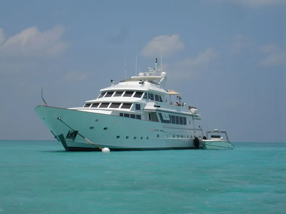 Le Montrachet Charterboot - 3