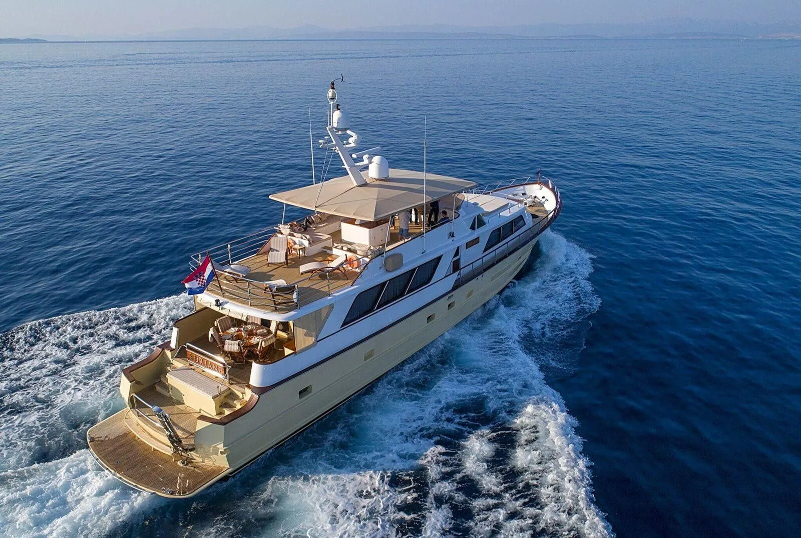 Charter a 30.21m Motor Yacht Broward 30 in Split
