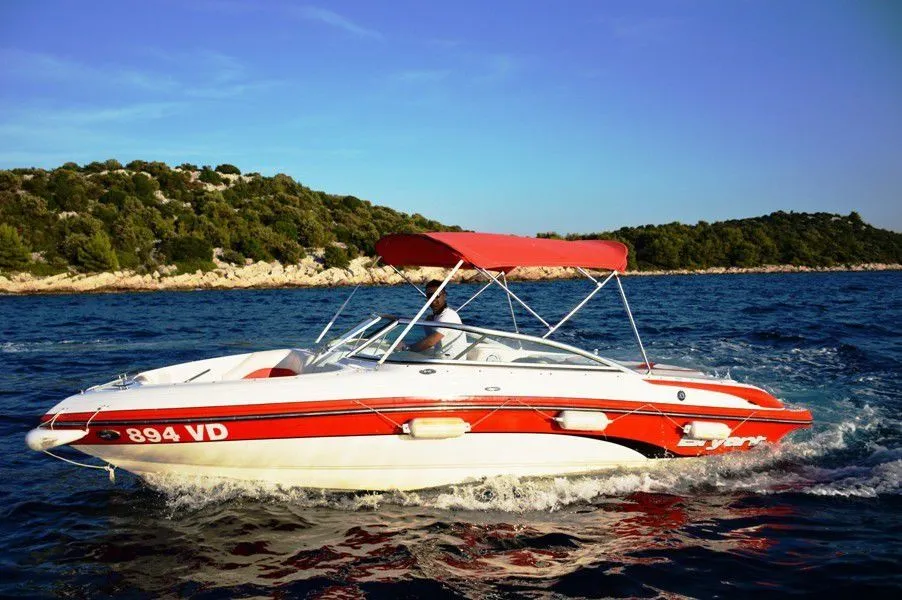 Charter a 6.4m Bryant 210 Motor Boat in Vrsar