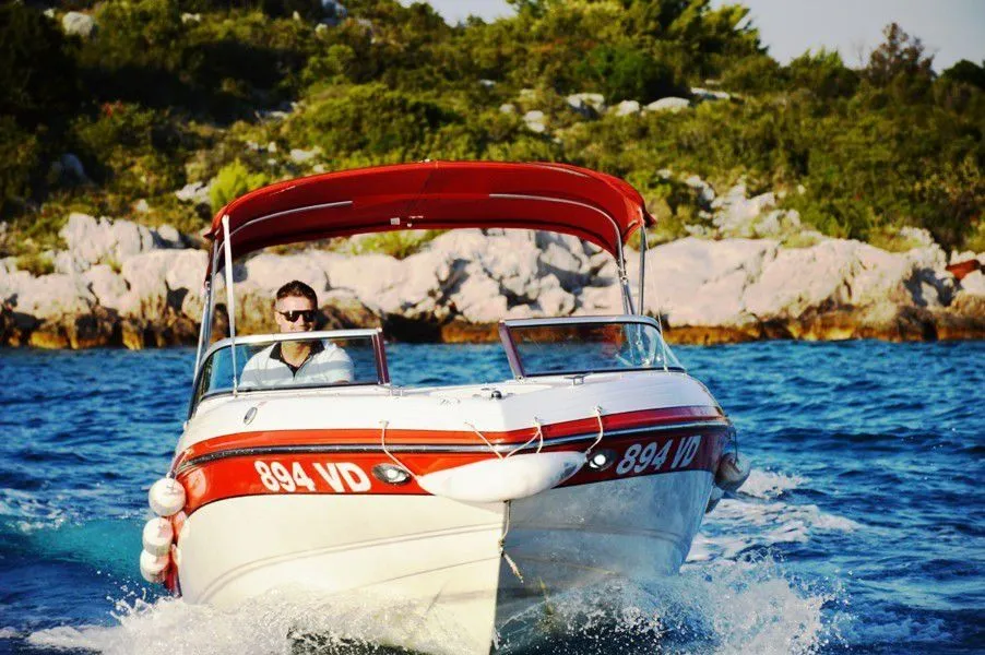 Charter a 6.4m Bryant 210 Motor Boat in Vrsar