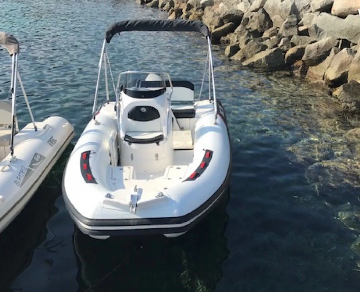 Charter a 5m Motor Boat in Calvi