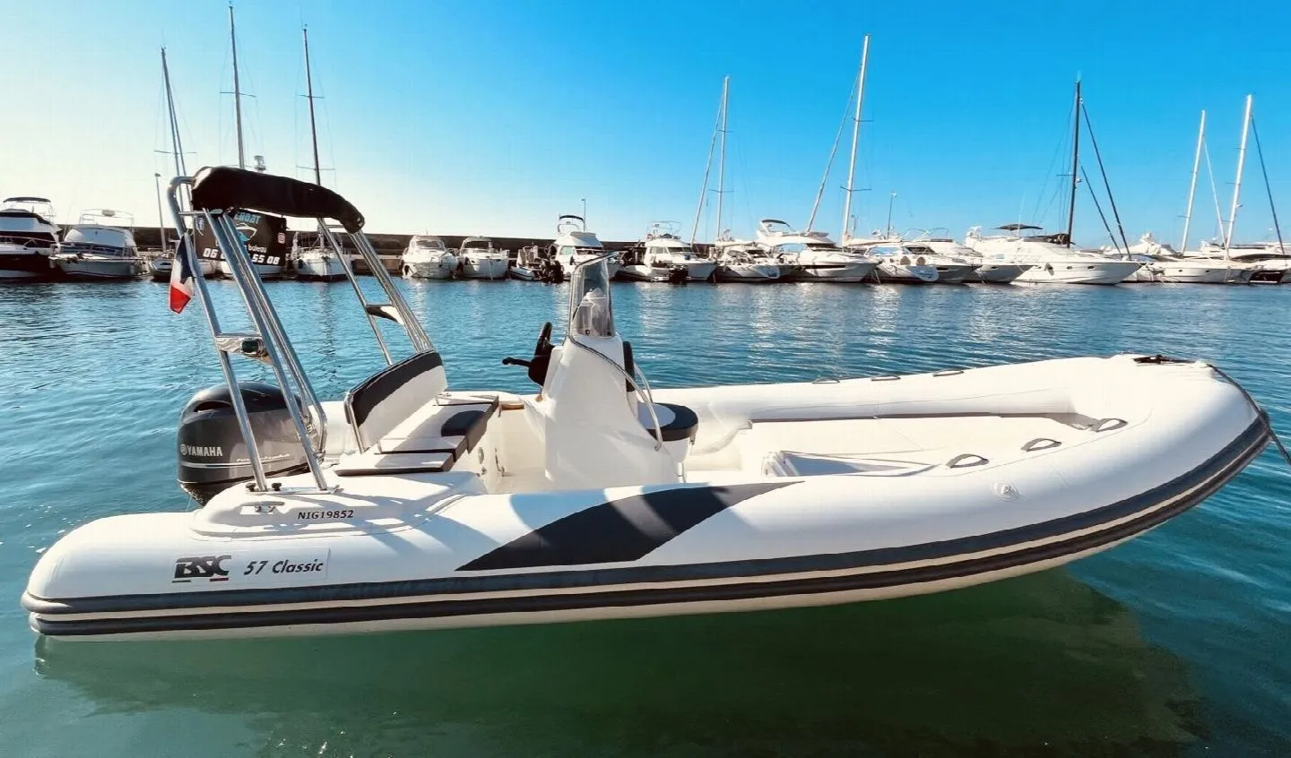 5.71m Cogolin Motor Boat BSC 57 Hire
