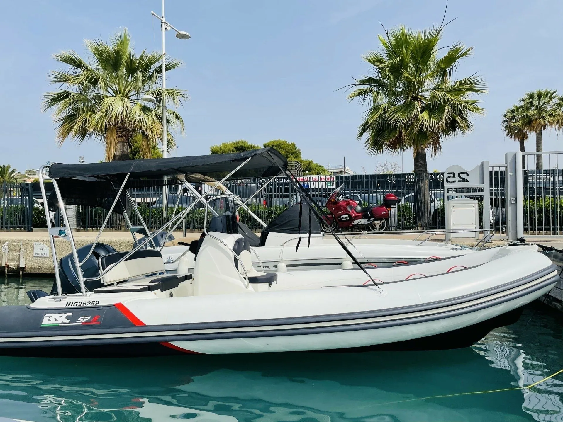 Charter a 6m BSC 57 in Saint-Laurent-du-Var