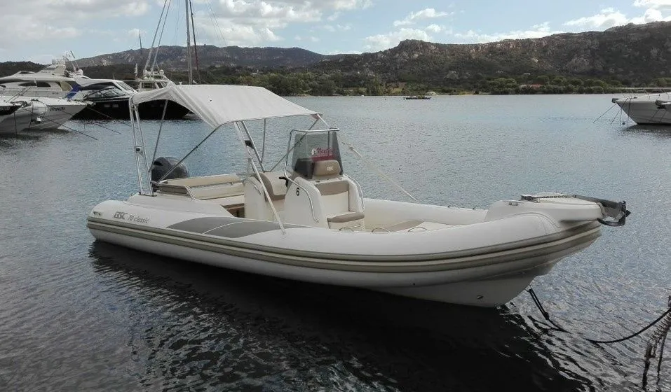 Explore Cannigione on a 6.98m Rental Boat