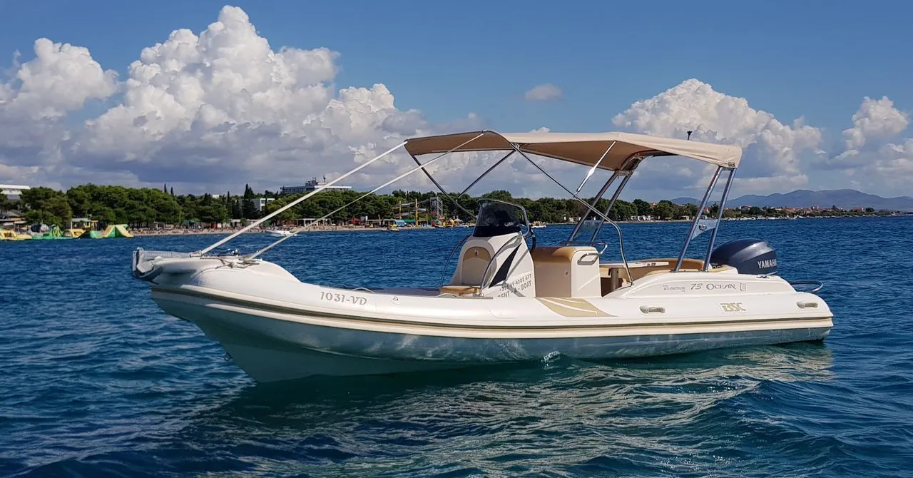 7.2m Hyeres Motor Boat Hire