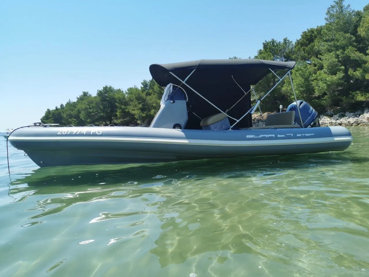 Charter a 6.7m Motor Boat in Zadar