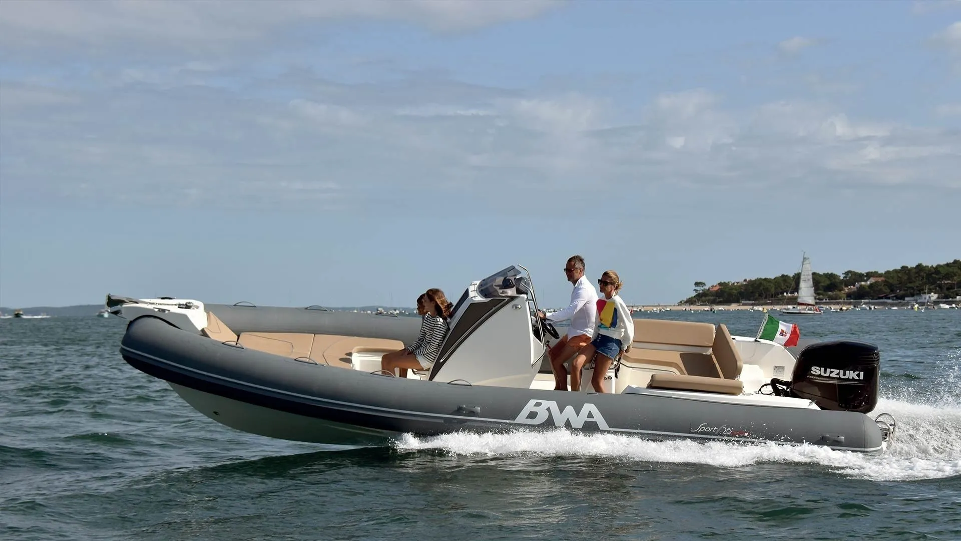 7.75m Ajaccio Motor Boat BWA 26 GT Hire