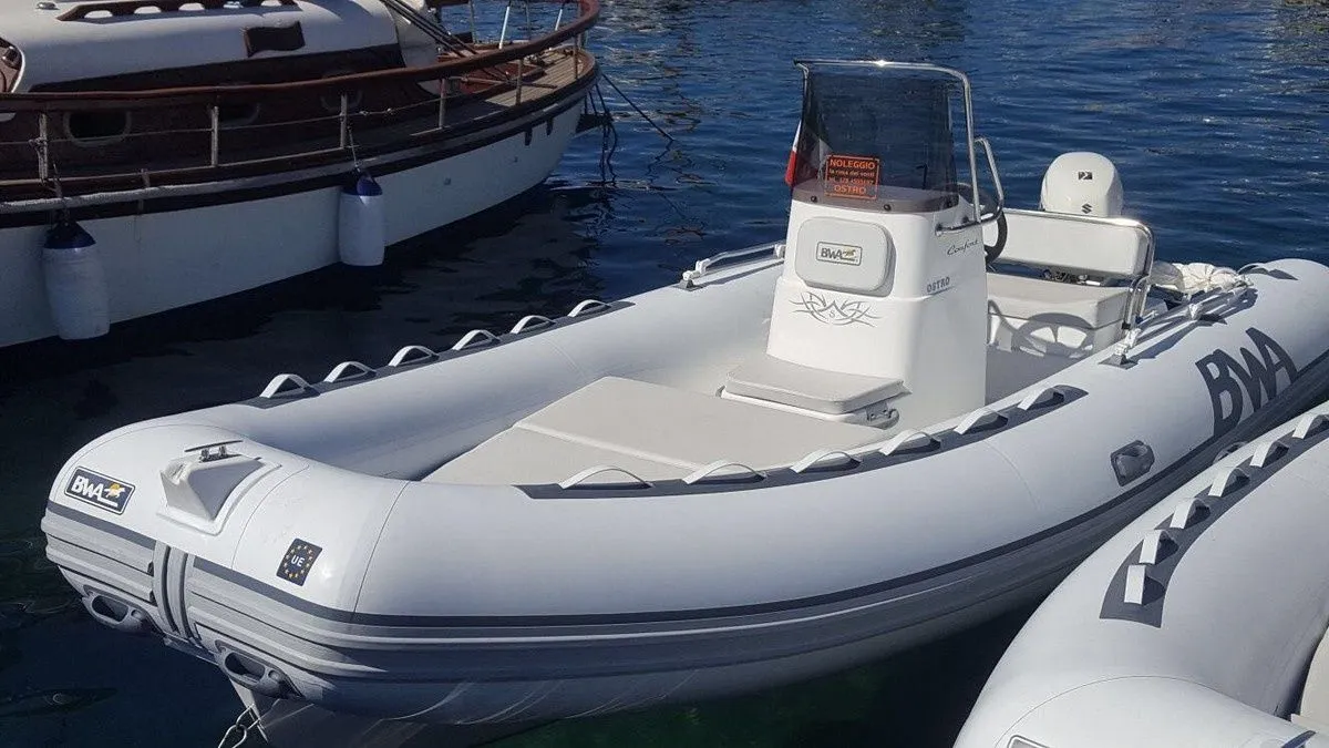 No Name Charter Boat