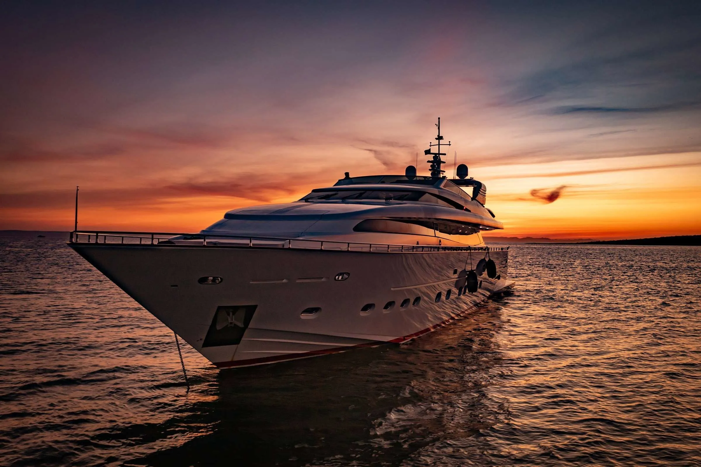 Rent a 35.35m Motor Yacht Canados 116 in La Paz