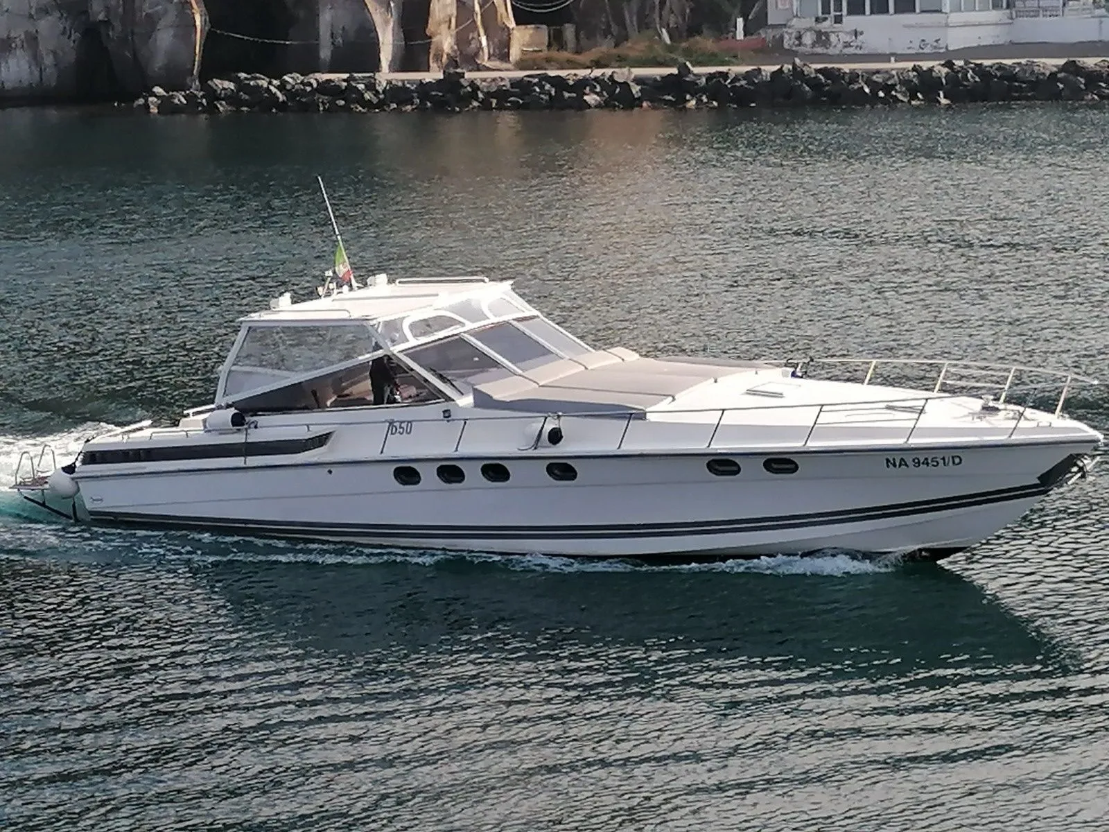 Boat - 14.8m Sorrento Motor Yacht Cantiere di Baia B 50 Hire