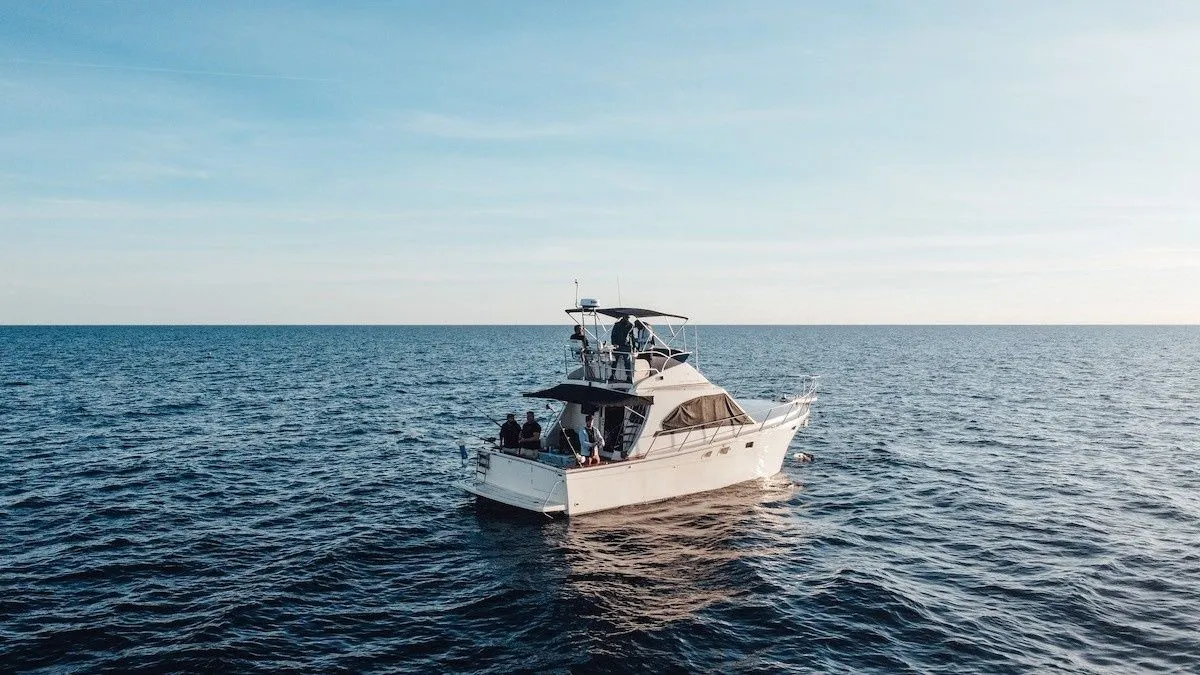 Tunana Charter Boat