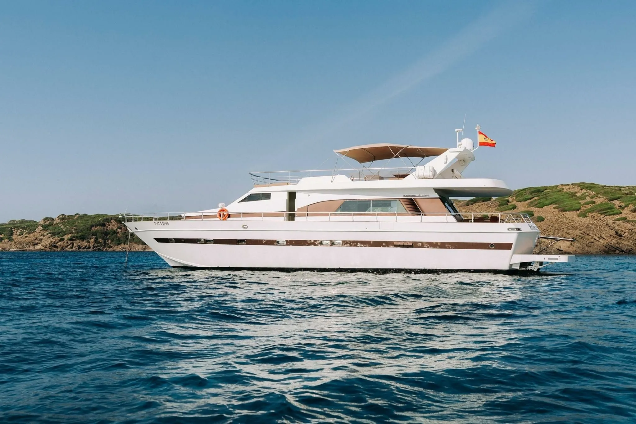 Charter a 22m Cantieri di Pisa Akhir 22 in Baiona