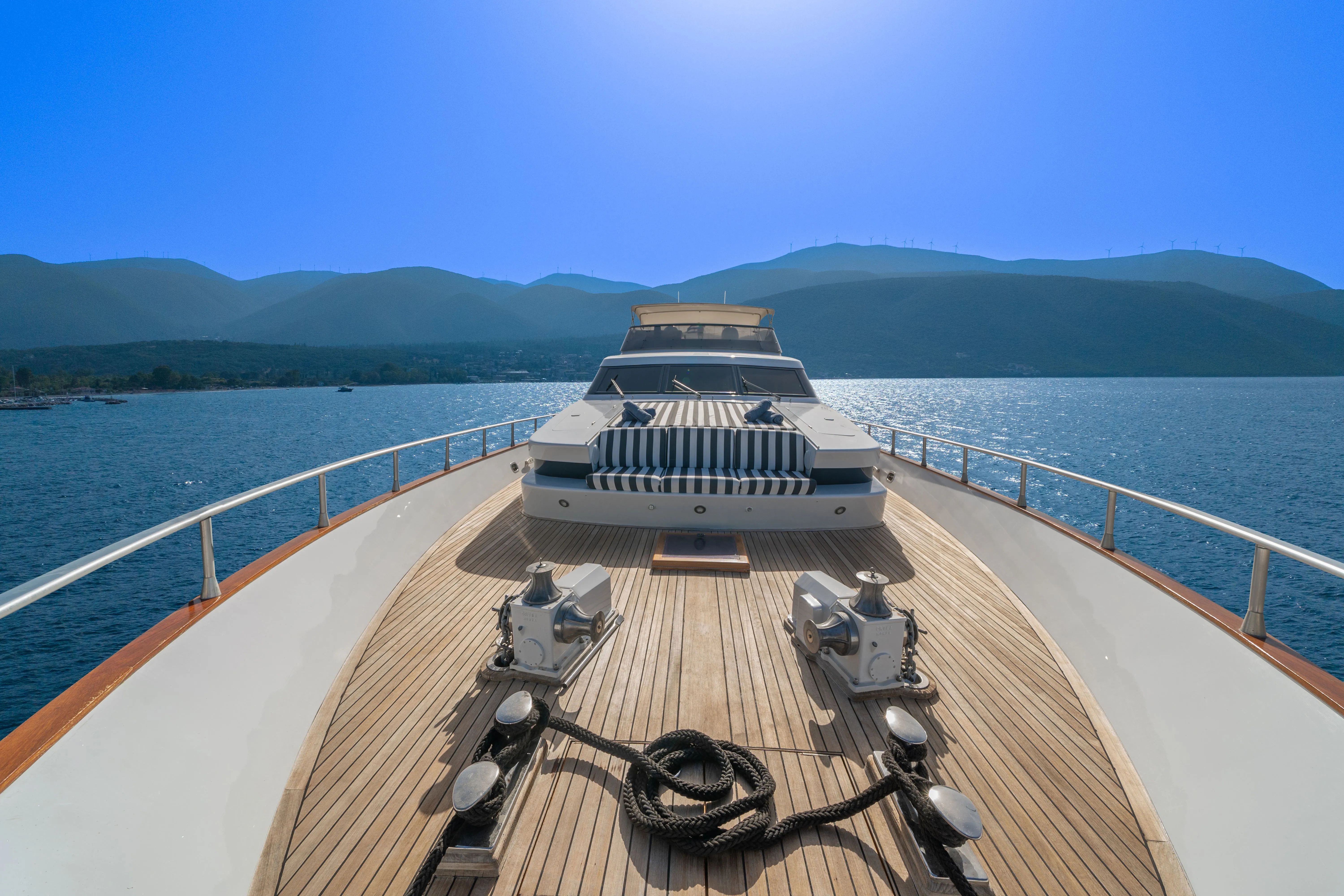 Opera Charter Boat