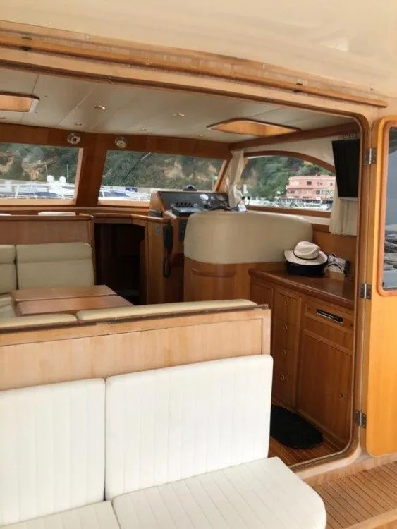 3 Nodi Charter Boat