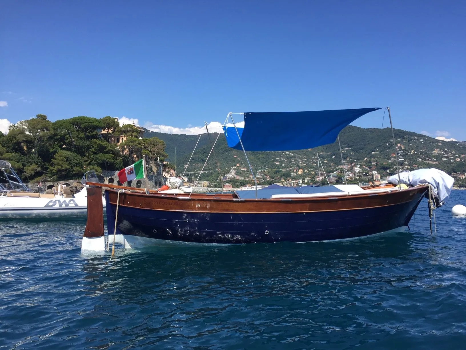 Charter a 7m Cantieri Scipione Gozzo Motor Boat in Genoa