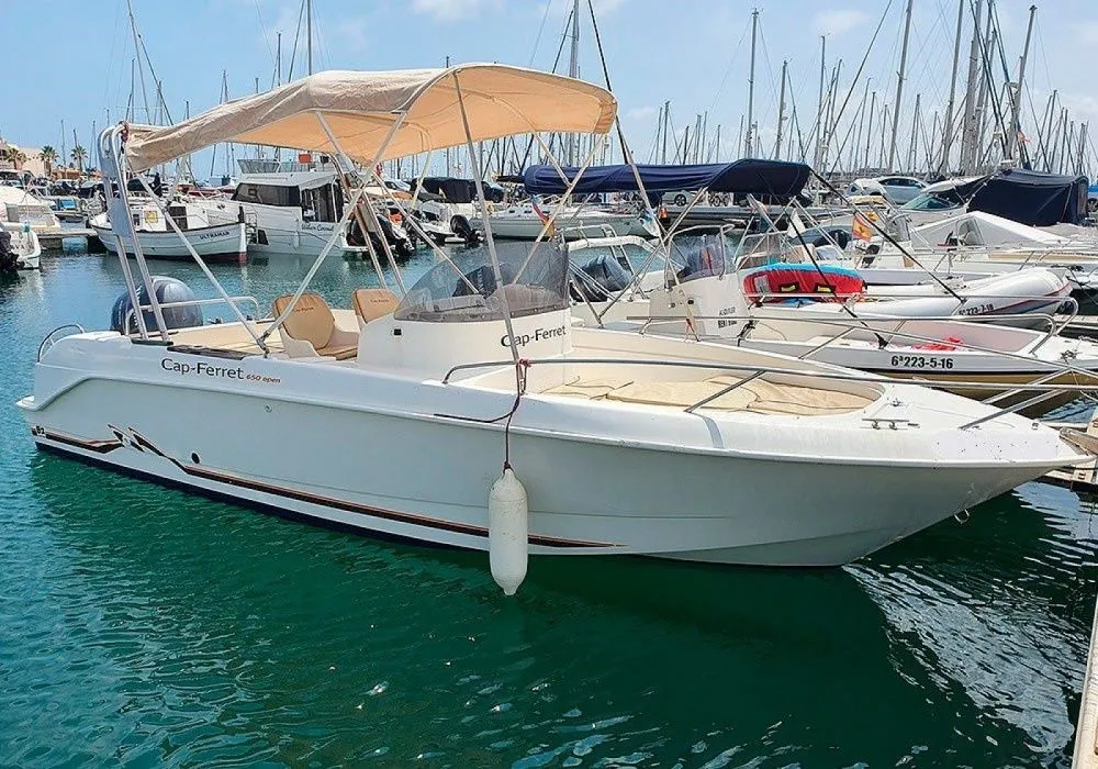 Rent a 6.5m Motor Boat Cap-Ferret 650 Open in Santa Pola