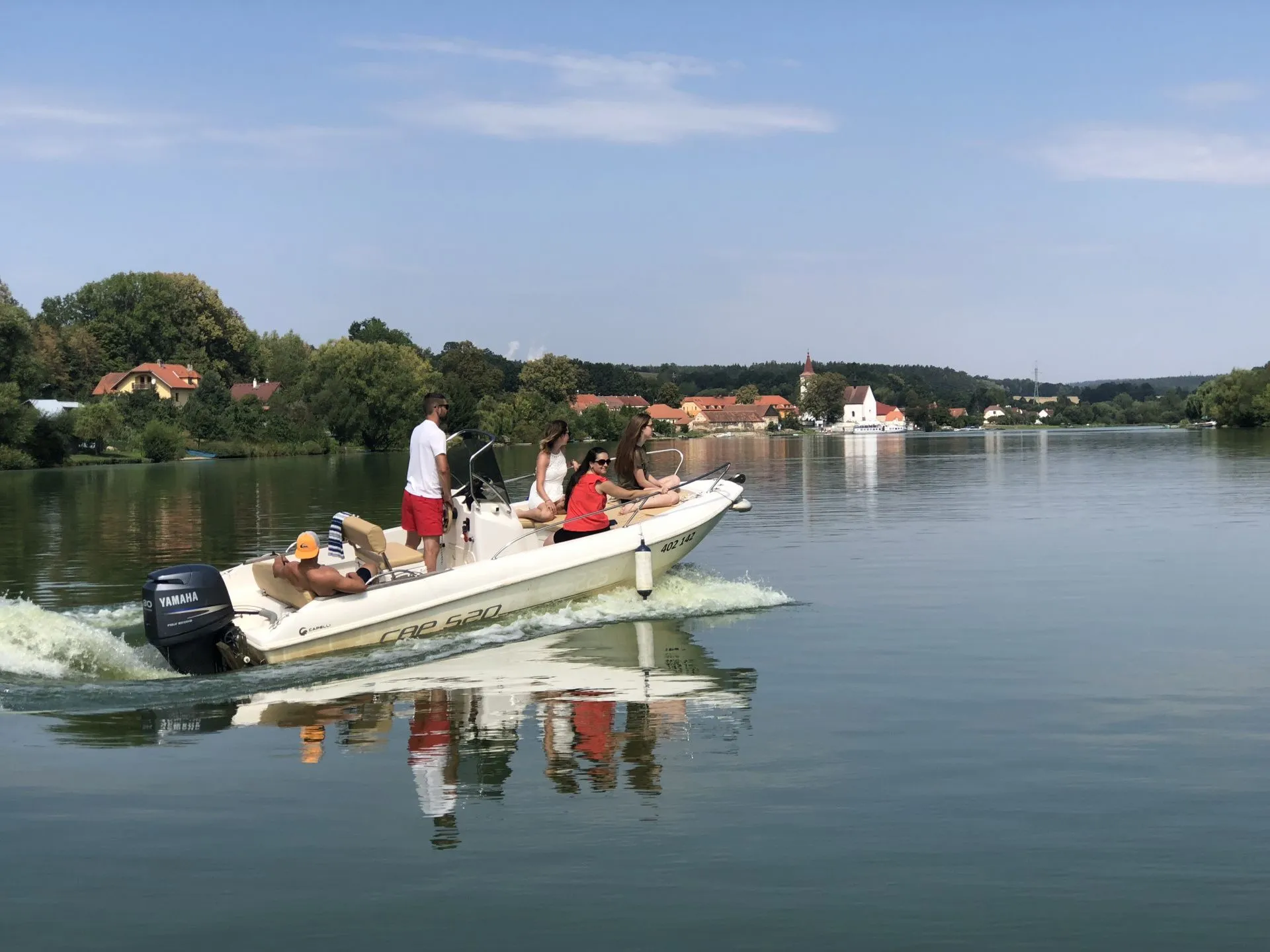 5.2m Hluboká nad Vltavou Motor Boat Hire
