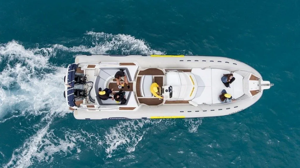 Smile 4 Charter Boat