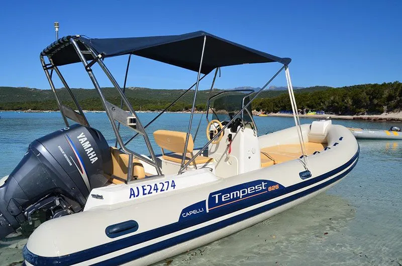 6.26m Santa Giulia Motor Boat Capelli Tempest 626 Hire