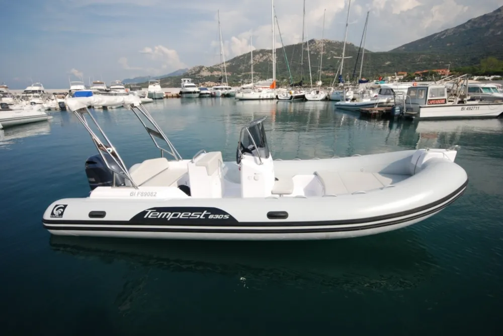 Charter a 6.26m Capelli Tempest 630 S in Mandelieu-la-Napoule