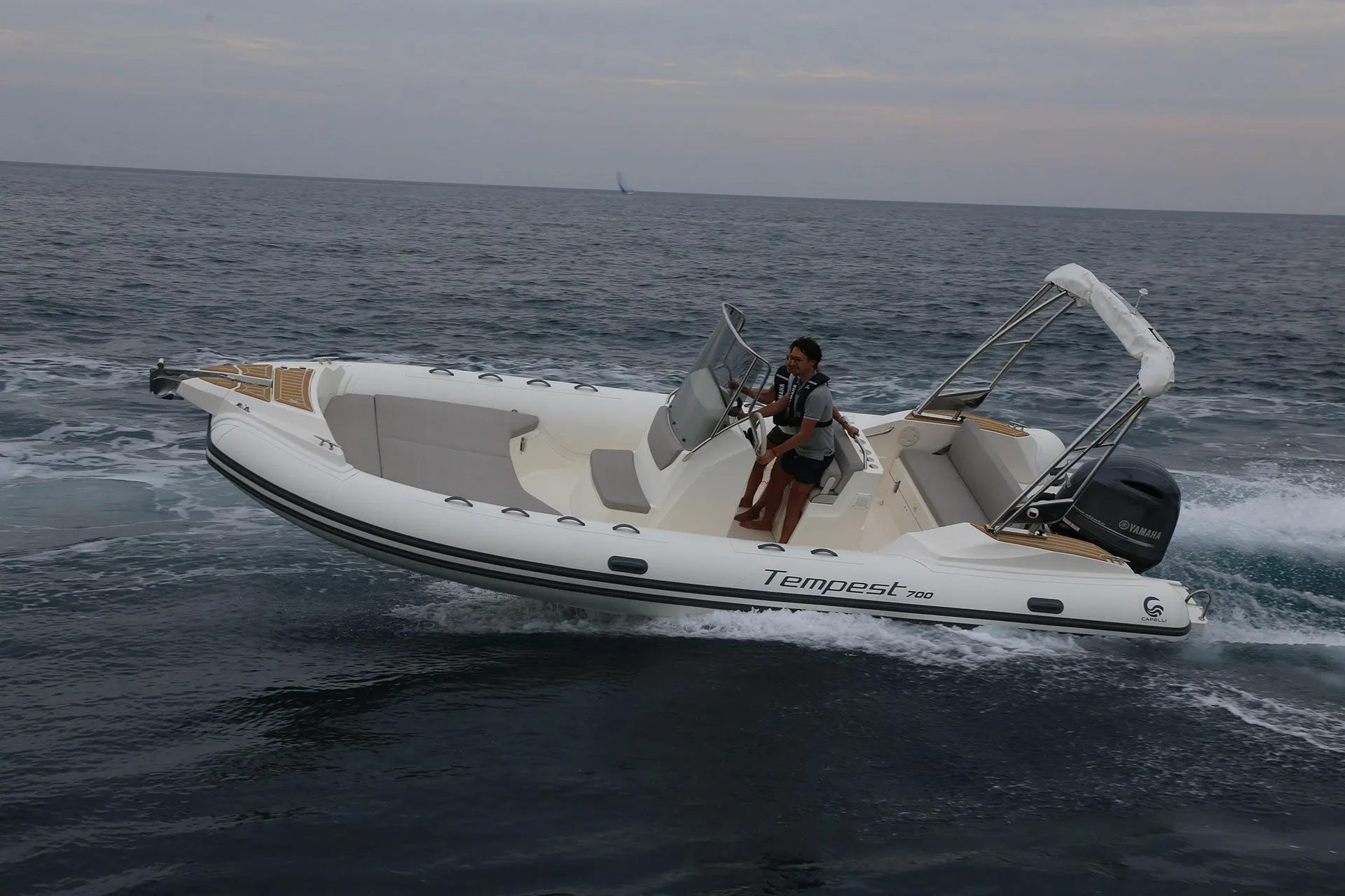 No Name Mietboot