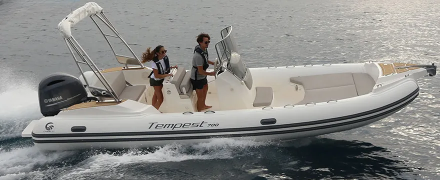 Rent a 7.35m Motor Boat in Mandelieu-la-Napoule