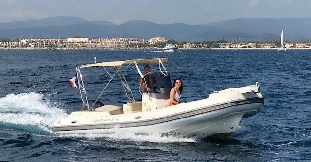 Rent a 7.15m Capelli Tempest 700 Motor Boat in Cogolin