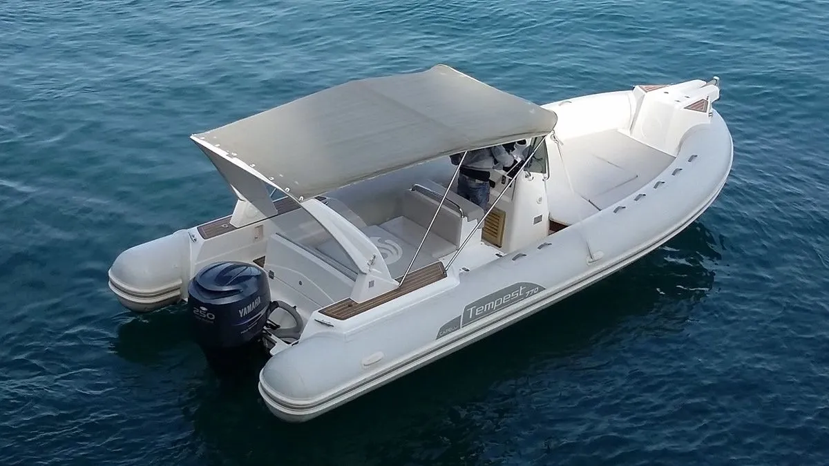 No Name Charter Boat
