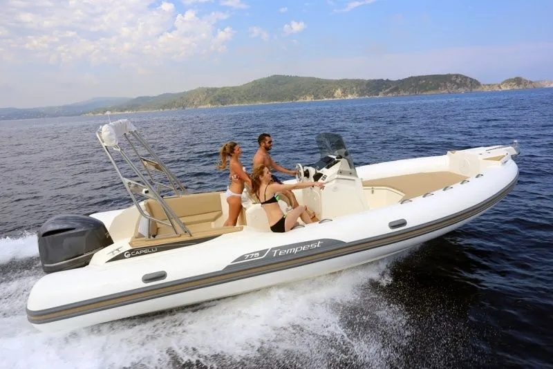 Rent a 7.75m Motor Boat Capelli Tempest 775 in Antibes