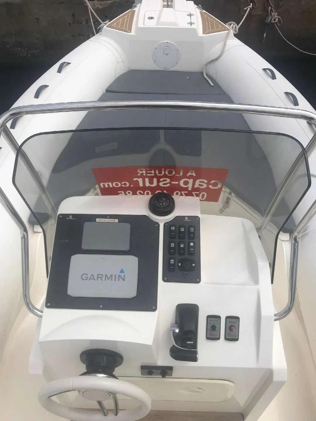 Explore Saint-Cyprien on a 7.42m Rental Motor Boat Capelli Tempest 775