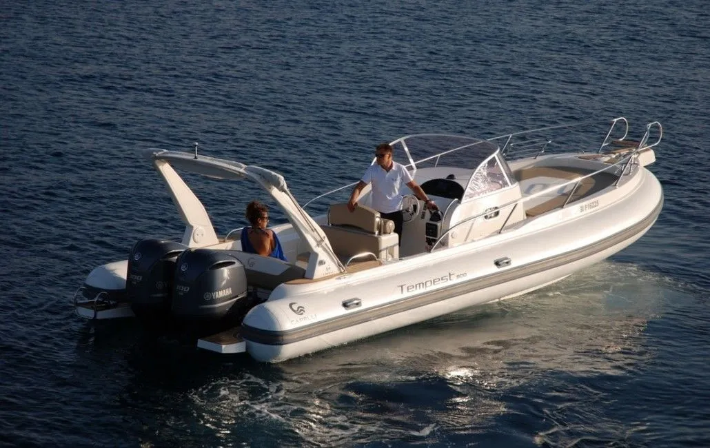 9.5m Cannigione Motor Boat Hire