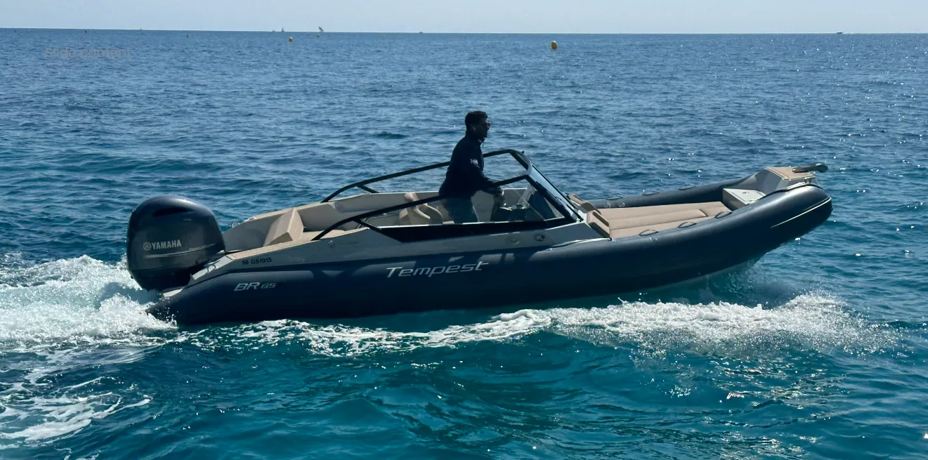 5.8m Saint-Jean-Cap-Ferrat Motor Boat Capelli Tempest BR 65 Hire