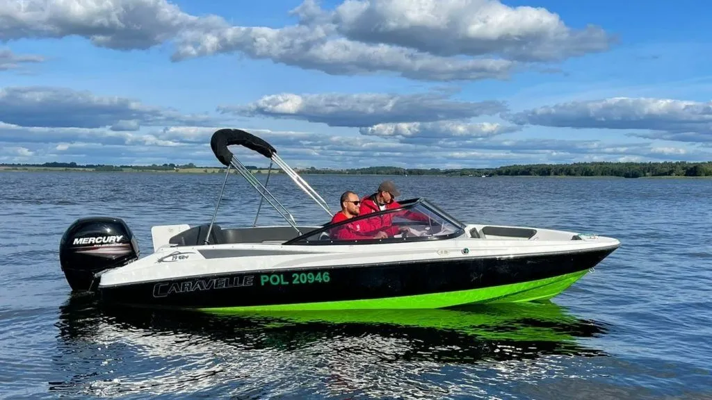 Explore Bogaczewo on a 5.7m Rental Motor Boat Caravelle 19 Ebo