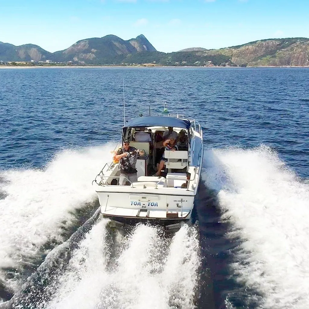 8.99m Rio de Janeiro Carbrasmar 29.5 Hire