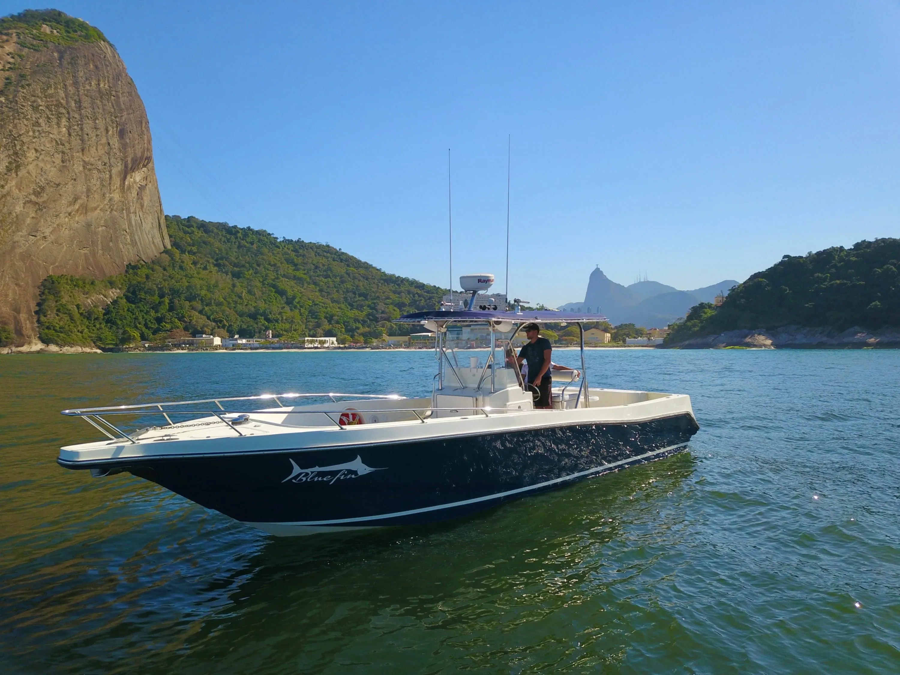 Explore Rio de Janeiro on a 10.36m Rental Carbrasmar 34