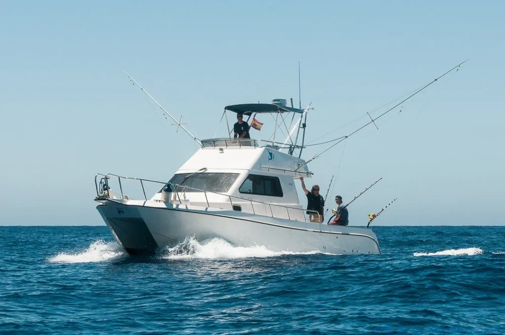 Charter a 11.1m Cata 356 Sportfisherman Power Catamaran in Las Palmas de Gran Canaria