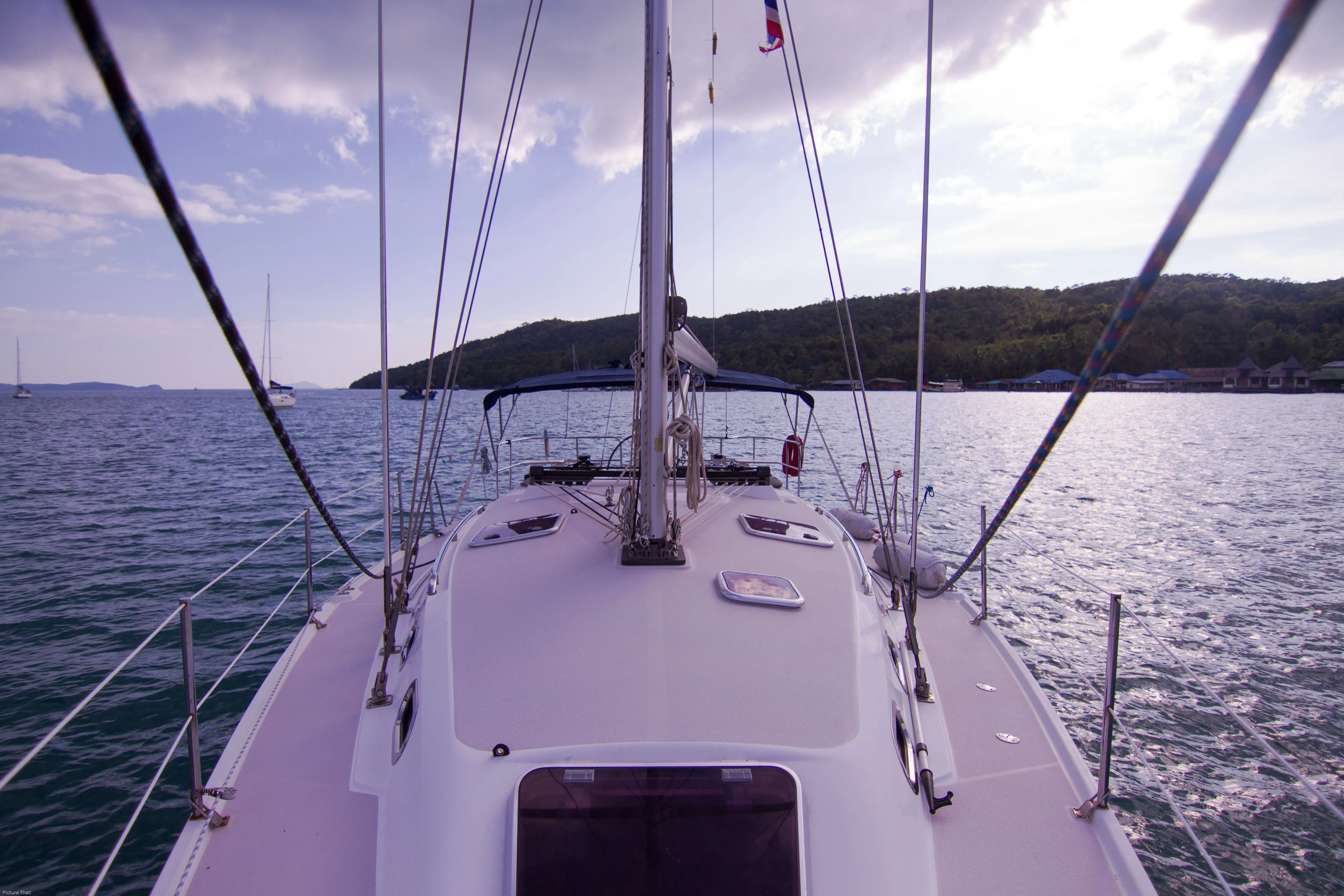 Vag Alame - Koh Chang Charter Boat